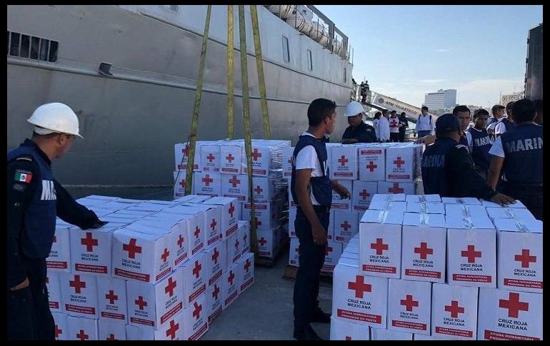 López Obrador señaló que como siempre, los marinos apoyan en estos momentos difíciles. TWITTER / @EmbaMexJam