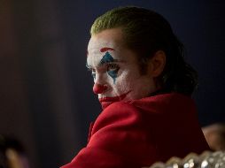 Para Joaquin Phoenix, quien encarna a “Joker”, no es responsabilidad del cineasta enseñar al público la moralidad o la diferencia entre lo correcto y lo incorrecto. ESPECIAL / Warner Bros. Pictures
