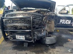 Los rescatistas encontraron lesionados a los dos oficiales que tripulaban la patrulla, ambos en estado regular. ESPECIAL/ Protección Civil Jalisco