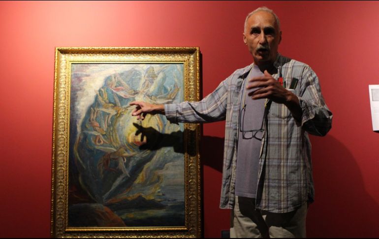 El pintor Tomeu L’Amo presenta “El nacimiento intrauterino”, una de las obras de Dalí que se podrán ver en Guadalajara. EL INFORMADOR/E. Barrera