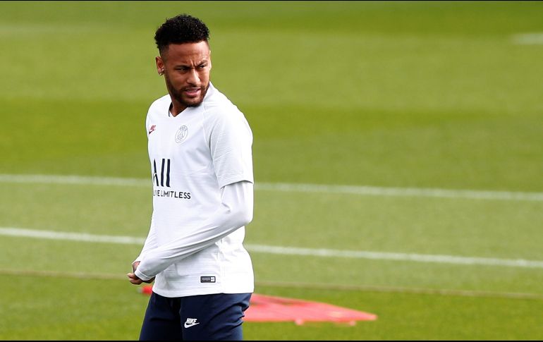 Tras descartarse el fichaje , se retoma la disputa legal. EFE