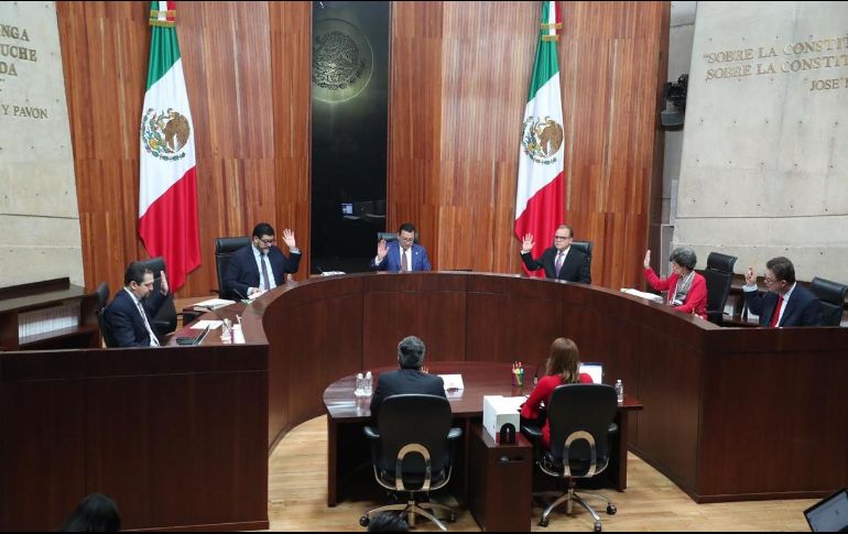 Magistrados determinaron también que el vocero del Gobierno de la República, Jesús Ramírez Cuevas, difundió propaganda gubernamental en periodo prohibido. TWITTER/@TEPJF_informa