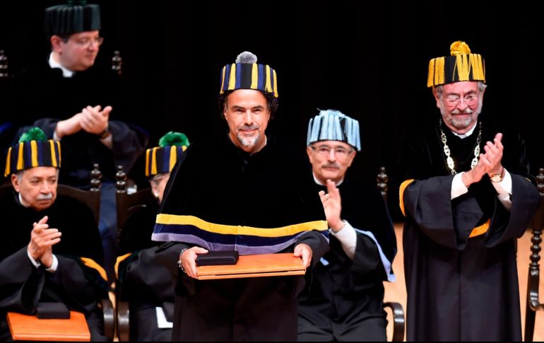 González Iñárritu fue reconocido junto a personalidades destacadas de diversas ramas de las ciencias. AFP / A. Estrella