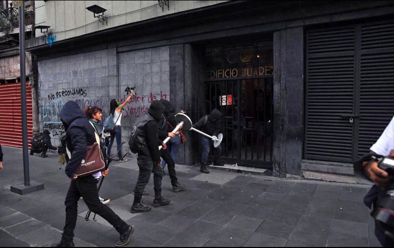 Hacen un llamado a los manifestantes a actuar de manera pacífica y evitar actos de violencia durante la marcha. SUN/A. Martínez