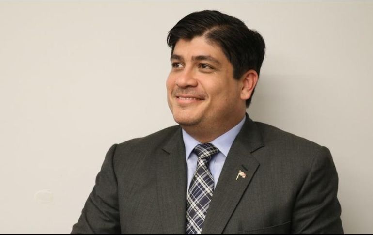 Carlos Alvarado es el presidente más joven de la historia reciente de Costa Rica. BBC MUNDO