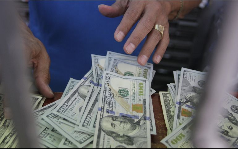 La moneda se compró en un precio mínimo de 18.55 pesos. EL INFORMADOR/ARCHIVO