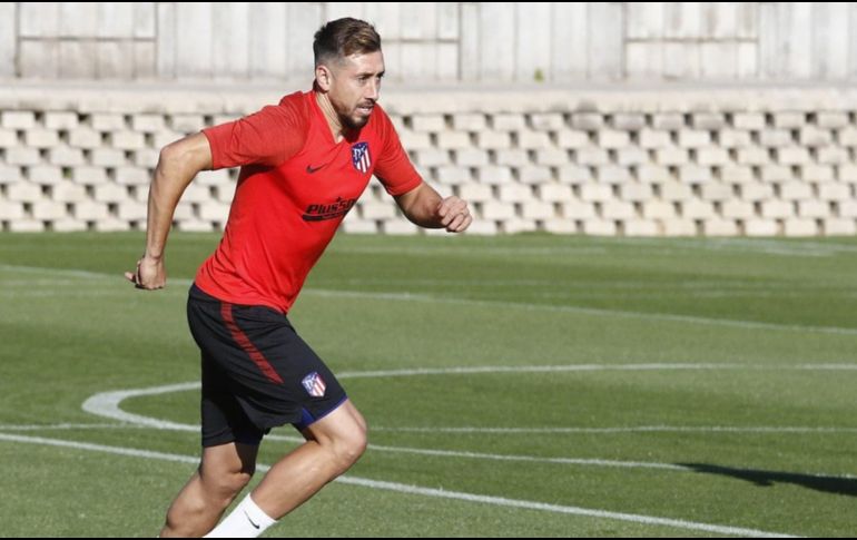 Héctor Herrera ya sabe lo que es enfrentar al Real Madrid con la playera del Atlético, pues tuvo actividad en el partido que ambos conjuntos sostuvieron en pretemporada. TWITTER / @Atleti