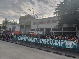 Integrantes de varios colectivos se manifiestan en el marco del Día de la Acción Global por la Despenalización del Aborto. EL INFORMADOR/P. López