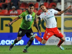 Parecía que Necaxa era un claro favorito y dominador del cotejo, no obstante Juárez se plantó en territorio hidrocálido sin temor alguno. AFP/V. Cruz