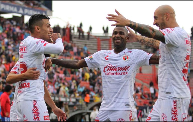 Nahuelpán marcó en los minutos 50 y 59 del partido. IMAGO7 / R. Martínez