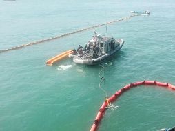 En total, cinco navíos comerciales están implicados en las labores de búsqueda. EFE/ARCHIVO