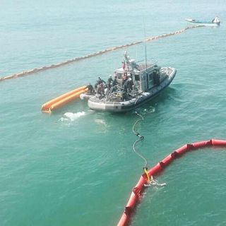 Buscan a 10 marineros desaparecidos tras naufragio en el Atlántico