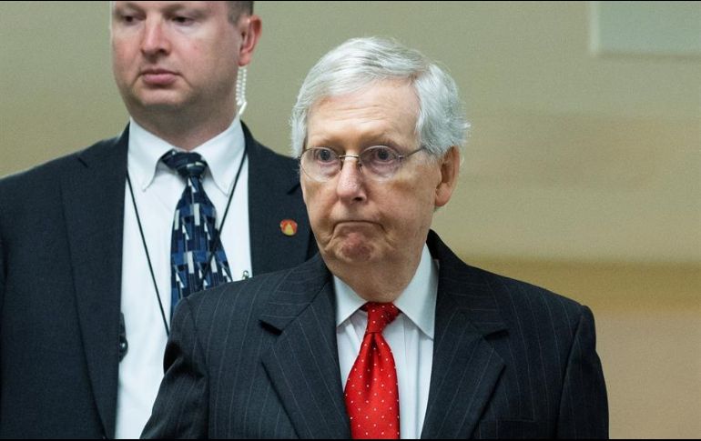 El legislador Mitch McConnell. El Senado está actualmente controlado por mayoría republicana. EFE/ARCHIVO