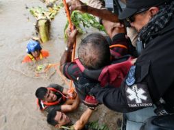 El Grupo Aéreo Fénix realizó las labores de rescate a bordo de un helicóptero de la Secretaría de Seguridad de Jalisco. ESPECIAL/UEPCBJ