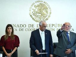 José Alonso Novelo Baeza, titular de la Cofepris, durante su comparecencia en el Senado de la República. SUN/D. Sánchez