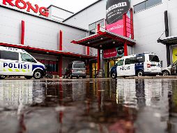 Las autoridades confirmaron que 10 personas resultaron heridas, incluido el atacante, quien portaba armas blancas y una pistola. EFE/ A. Roth