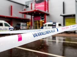 Los agentes se vieron obligados a abrir fuego para evitar más derramamiento de sangre en el centro comercial Herman y lograron herir al sospechoso. EFE/A. Roth