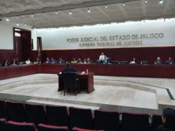 Suro Estévez declara que no hubo quórum para la votación, por lo que se cita para una nueva sesión extraordinaria para votar la propuesta este miércoles. EL INFORMADOR/ S. Blanco