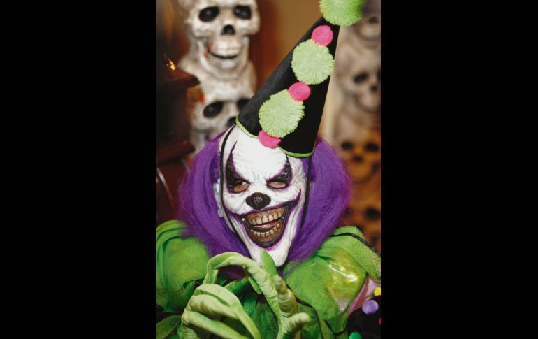 La producción se empeña en las caracterizaciones de los personajes, como un aterrador payaso. EL INFORMADOR / A. Camacho