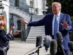 Según los medios, la Casa Blanca está dispuesta a decirle al Congreso que no cooperará con las demandas de los legisladores de pruebas y testimonios. EFE / S. Thew