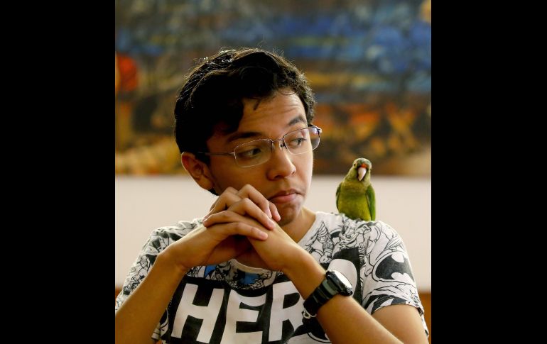 Cargando sus perros, pericos y hasta tortugas en cubetas de agua, los feligreses se congregaron en la parroquia San Francisco de Asís. AFP/U. Ruiz
