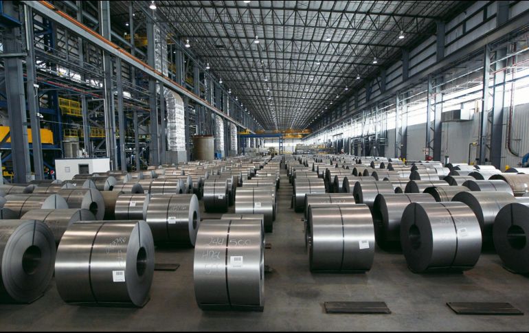 Los aranceles impuestos al acero son factor del bajo ingreso de capital de Estados Unidos. EFE