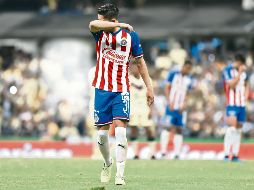 La crisis del cuadro rojiblanco también impacta a los jóvenes, como sucedió a Alan Cervantes en el Clásico Nacional. Después fue César Huerta. IMAGO7