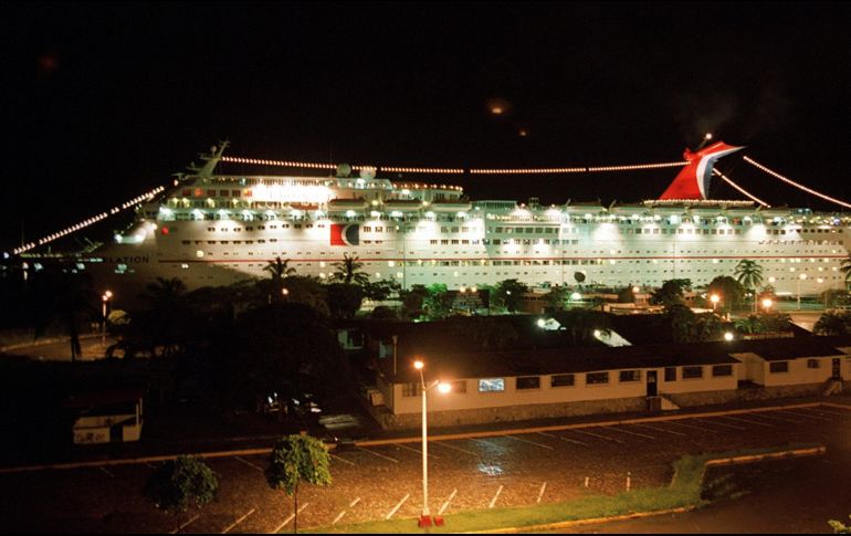 Las principales rutas de los cruceros inician en Los Ángeles y va parando en diferentes lugares turísticos del país. EL INFORMADOR / ARCHIVO