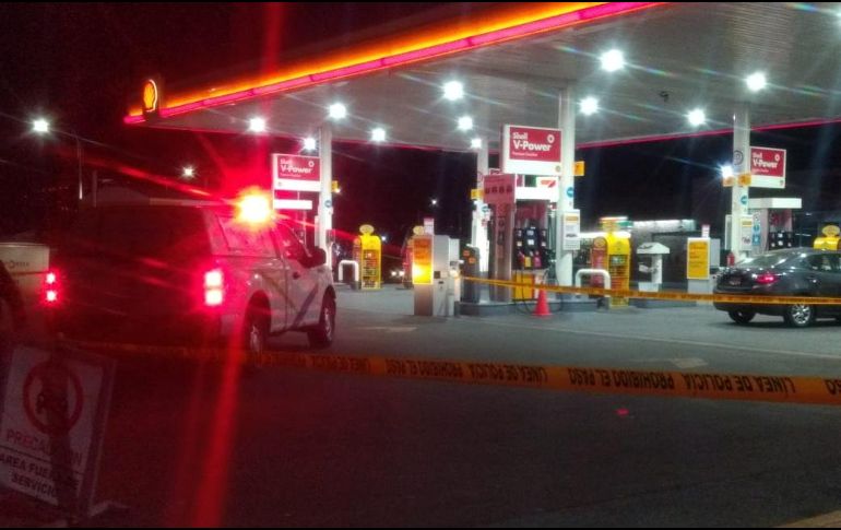 Los hechos ocurrieron en una gasolinera ubicada en el cruce de Camino al Iteso y Periférico. ESPECIAL