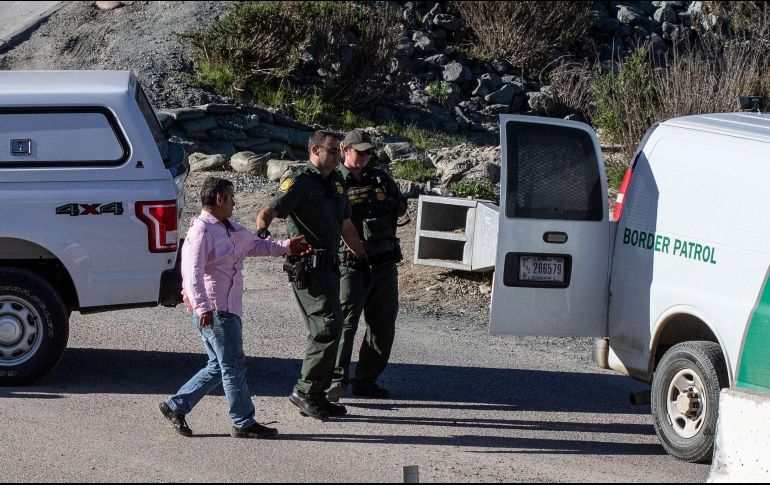 Después de la cifra registrada en mayo -un récord en 13 años- Estados Unidos firmó acuerdos con México, Guatemala, Honduras y El Salvador para frenar la migración irregular, tras lo cual el nivel de las detenciones comenzó a disminuir.  AFP/ ARCHIVO