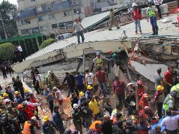 Un total de 26 personas, 19 niños y siete adultos, murieron tras el derrumbe del colegio 