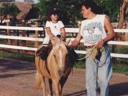 Sarita y su madre no viajaron a México, sólo José Joel y Marysol. INSTAGRAM / sari_oficial