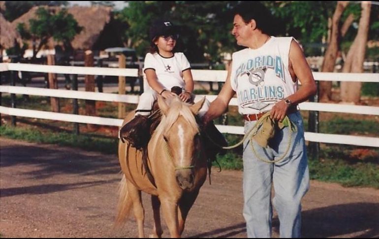Sarita y su madre no viajaron a México, sólo José Joel y Marysol. INSTAGRAM / sari_oficial