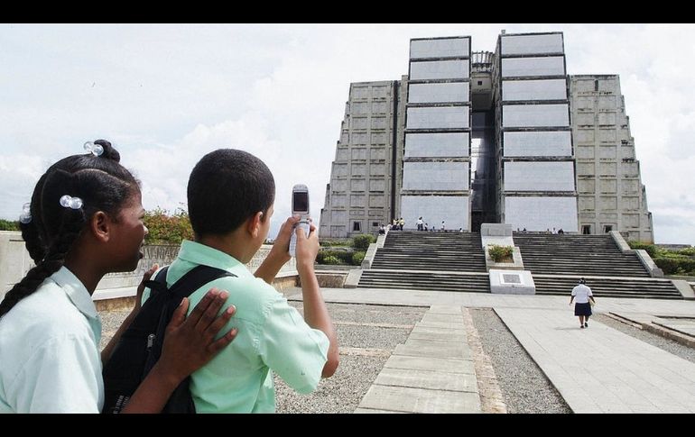 El Faro a Colón es el monumental edificio en Santo Domingo que acoge los restos de Colón desde su inauguración en 1992. GETTY IMAGES