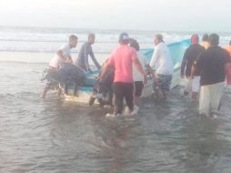 Personal de la Secretaría de Marina, de la Guardia Nacional y de corporaciones policiales brindaron auxilio a los sobrevivientes. TWITTER/@Univ_Estados