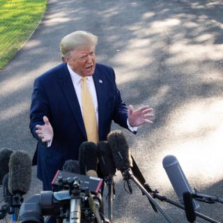 Juez paraliza ley de Trump para endurecer permisos a migrantes