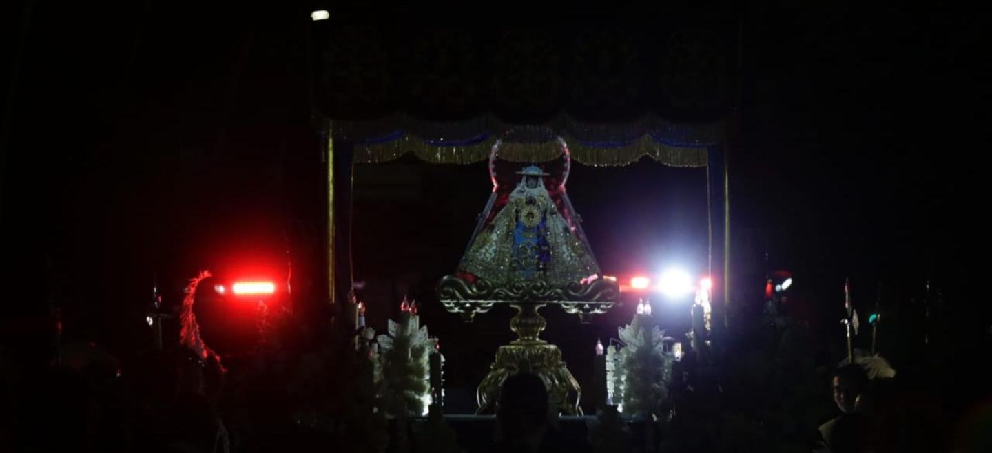 A las 06:16 horas sale el contingente por Alcalde hacia Juárez, donde la esperaba el vehículo que la llevaría a la Basílica de Zapopan. EL INFORMADOR / F. Atilano