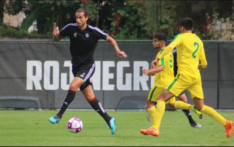 El partido amistoso entre Atlas y Loros  consistió en cuatro tiempos de 35 minutos cada uno. TWITTER / @atlasfc