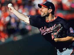 Max Scherzer ponchó a 11 jugadores de los Cardenales y permitió el primer imparable hasta el séptimo capítulo. AFP / J. Squire