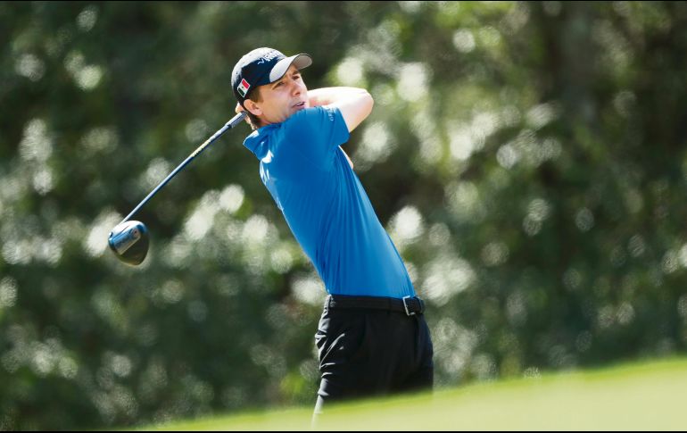 Carlos Ortiz se encuentra empatado en el sexto puesto. AFP