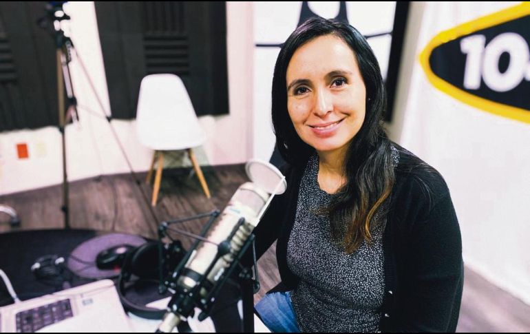 Cecilia Fernández, locutora de “Polifónica”. ESPECIAL