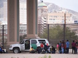 En el caso de la frontera sur, Sandoval González afirmó que se cuentan con embarcaciones para reconocimiento marítimo porque los migrantes, principalmente de origen centroamericano, también están utilizando la vía marítima para llegar al país. 