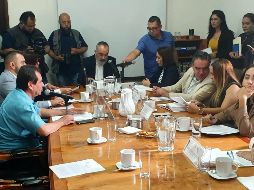 El legislador señaló que la reglamentación emitida por el Instituto Metropolitano de Planeación (Imeplan) para la operación de estos esquemas de transporte debe considerar las experiencias negativas en su aplicación y evitar lo que sucedió en la Ciudad de México por la obstrucción de banquetas o calles donde se dejaban desordenadamente los patines o bicicletas. EL INFORMADOR/ R. Rivas