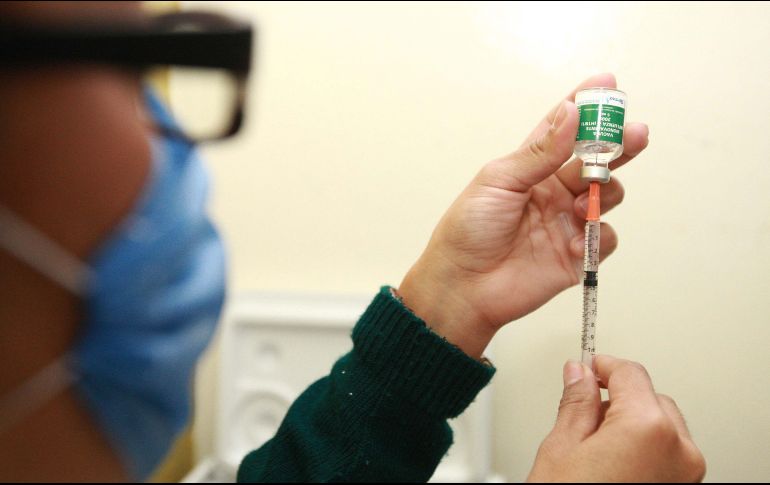 La vacunación está dirigida principalmente a mujeres embarazadas, niñas y niños de entre seis meses y cuatro años 11 meses de edad, así como adultos mayores de 60 años. EL INFORMADOR / ARCHIVO