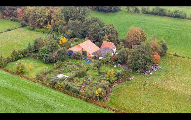 La granja en cuyo sótano un hombre de 58 años y sus seis hijos vivían sin contacto con el exterior. AFP/ANP/W. Bijzitter