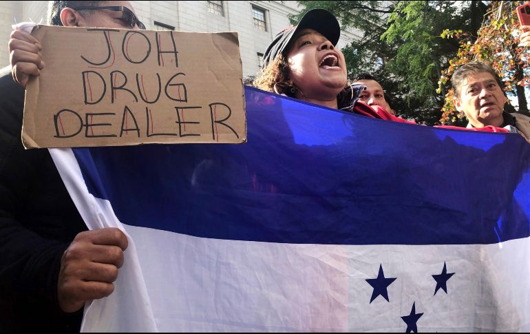 La defensa de Hernández, el abogado Michael Tein, no se ha pronunciado al respecto, mientras el mandatario hondureño lamenta el fallo emitido contra su hermano. AP / C. Torrens