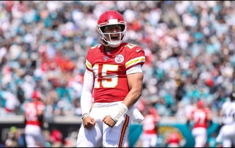 Mahomes sufrió la dislocación de la rótula de la rodilla derecha. INSTAGRAM / @patrickmahomes