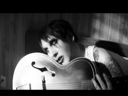 Marilyn Manson lanza versión oscura de "God's gonna cut you down"