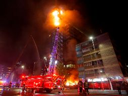 Los trabajadores fueron evacuados y trasladados a un lugar seguro, sin que se registraran heridos. AFP/J. Torres