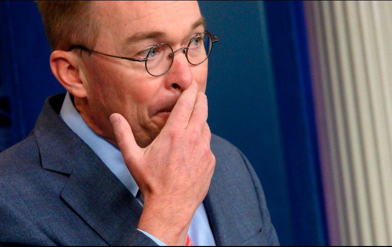 Pese a su metedura de pata del jueves, Mick Mulvaney dijo que no ha pensado en renunciar a su cargo. AFP/ARCHIVO